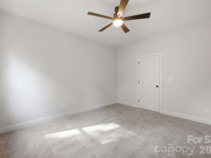 603 Coulwood Drive, Charlotte, NC 28214.  MLS# CAR4432309, YatesRealty ID 55346. 