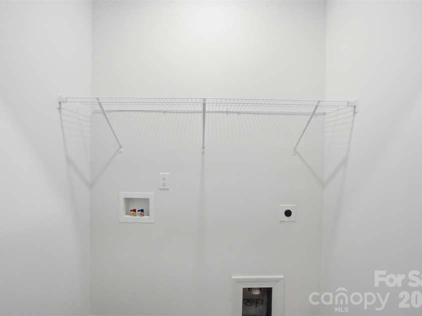 603 Coulwood Drive, Charlotte, NC 28214.  MLS# CAR4432309, YatesRealty ID 55346. 
