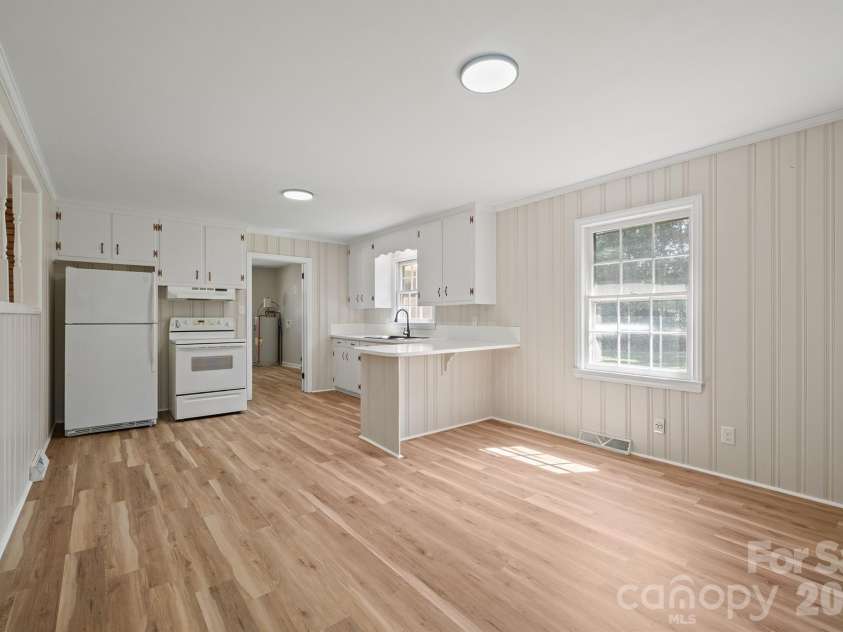 2530 Arnold Drive, Monroe, NC 28110.  MLS# CAR4432461, YatesRealty ID 55347. 