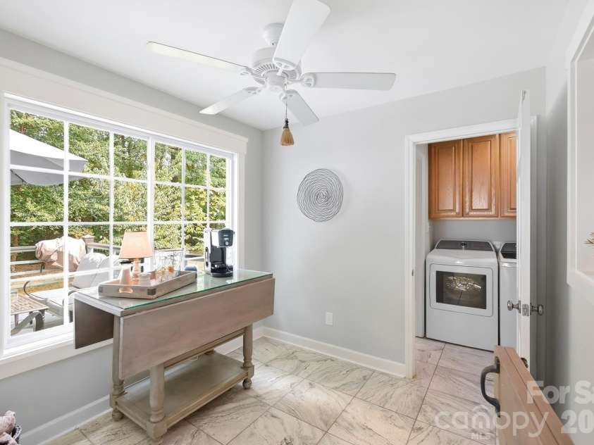 4315 Emory Lane, Charlotte, NC 28211.  MLS# CAR4432596, YatesRealty ID 55348. 