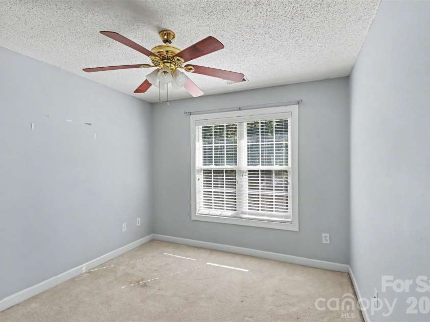 1233 Waterford Road, Lincolnton, NC 28092.  MLS# CAR4432232, YatesRealty ID 55349. 