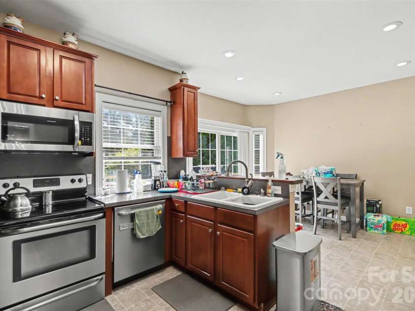 1233 Waterford Road, Lincolnton, NC 28092.  MLS# CAR4432232, YatesRealty ID 55349. 