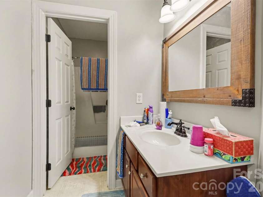 1233 Waterford Road, Lincolnton, NC 28092.  MLS# CAR4432232, YatesRealty ID 55349. 