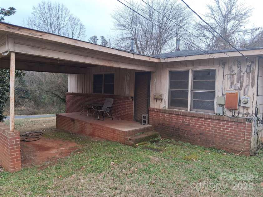 111 Parmer Street, Forest City, NC 28043.  MLS# CAR4331619, YatesRealty ID 5535. 