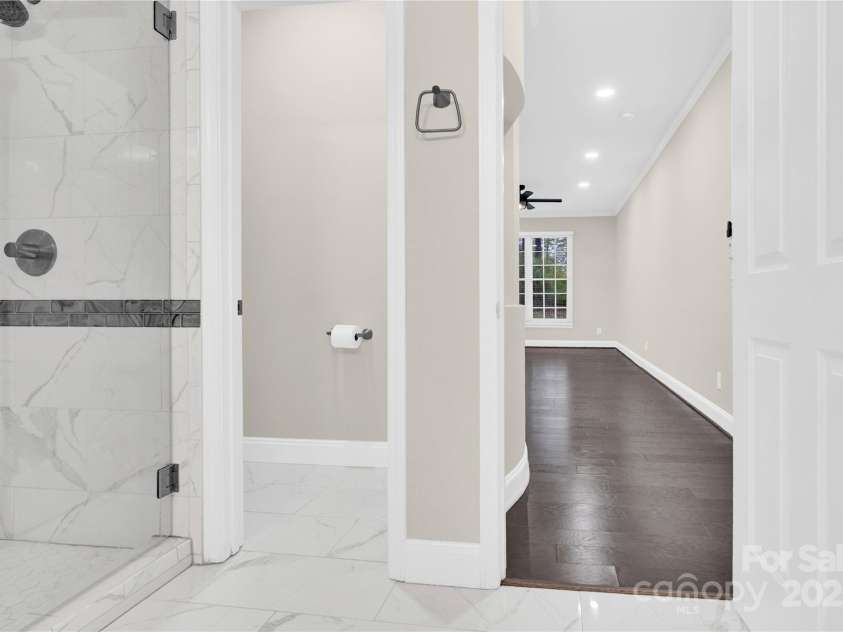 6520 White Pine Lane, Charlotte, NC 28262.  MLS# CAR4240648, YatesRealty ID 5535. 