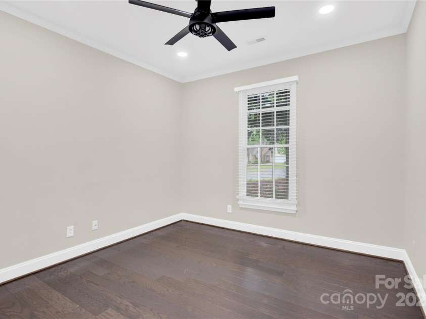 6520 White Pine Lane, Charlotte, NC 28262.  MLS# CAR4240648, YatesRealty ID 5535. 