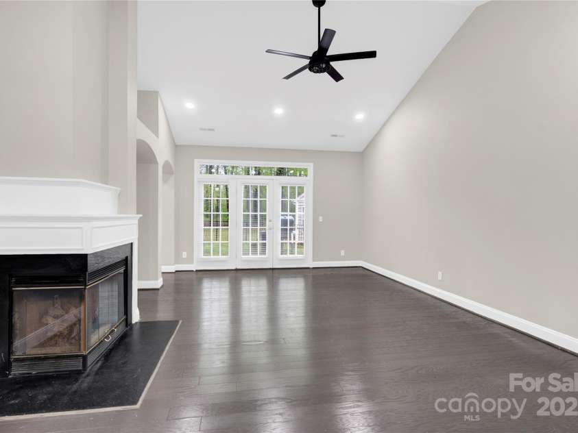 6520 White Pine Lane, Charlotte, NC 28262.  MLS# CAR4240648, YatesRealty ID 5535. 