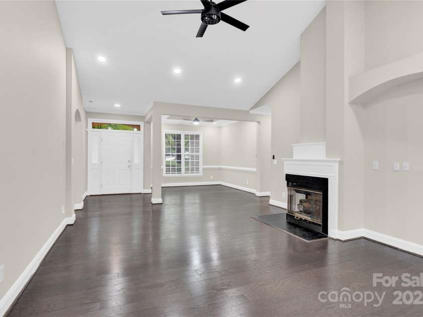 6520 White Pine Lane, Charlotte, NC 28262.  MLS# CAR4240648, YatesRealty ID 5535. 