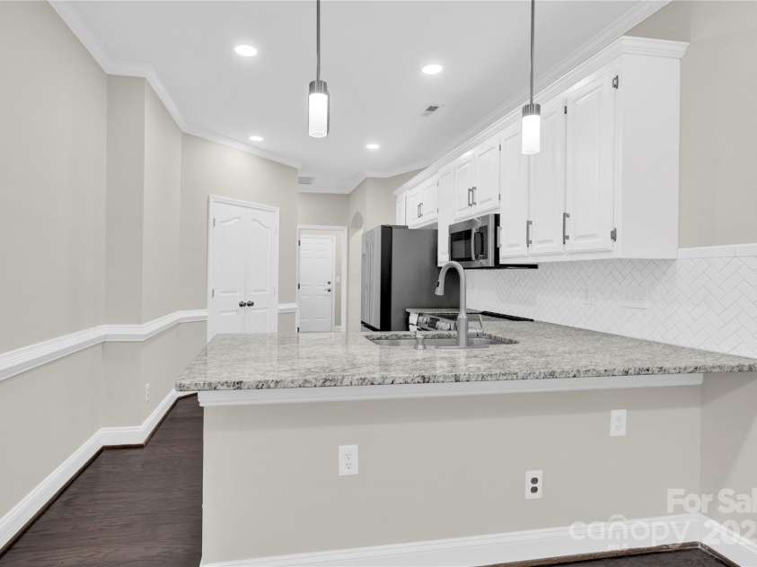 6520 White Pine Lane, Charlotte, NC 28262.  MLS# CAR4240648, YatesRealty ID 5535. 