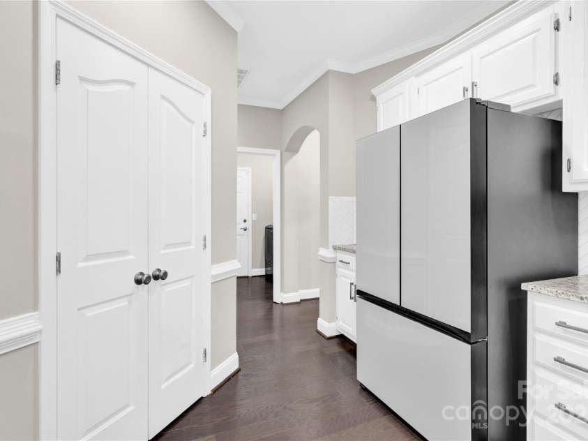 6520 White Pine Lane, Charlotte, NC 28262.  MLS# CAR4240648, YatesRealty ID 5535. 