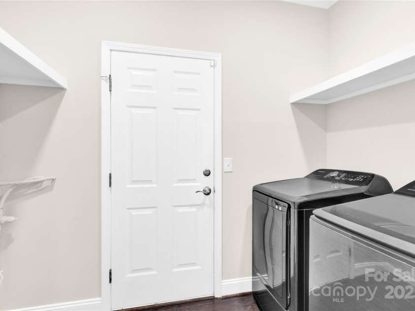 6520 White Pine Lane, Charlotte, NC 28262.  MLS# CAR4240648, YatesRealty ID 5535. 