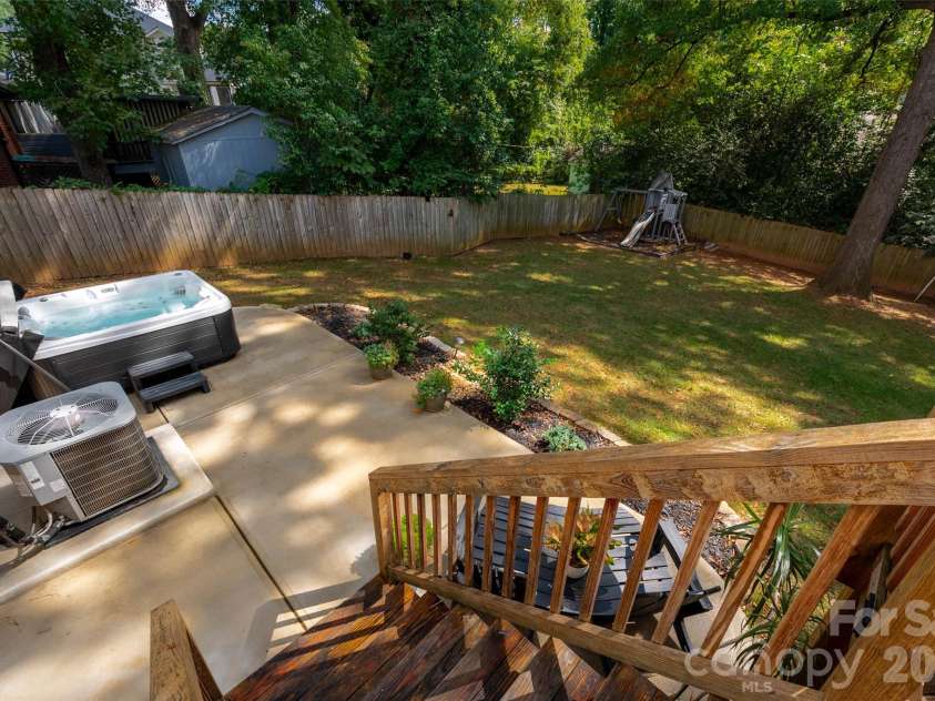 3200 Cosby Place, Charlotte, NC 28205.  MLS# CAR4432127, YatesRealty ID 55350. 