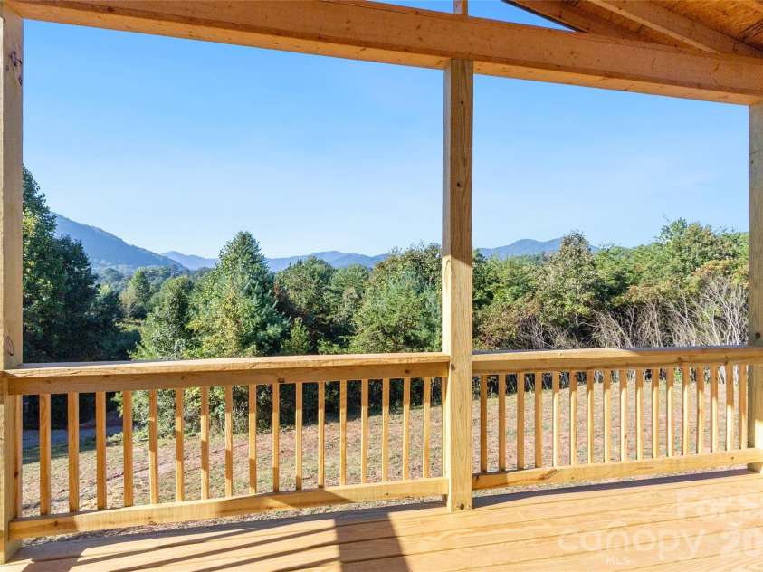 36 Aladdin Drive, Leicester, NC 28748.  MLS# CAR4432075, YatesRealty ID 55351. 