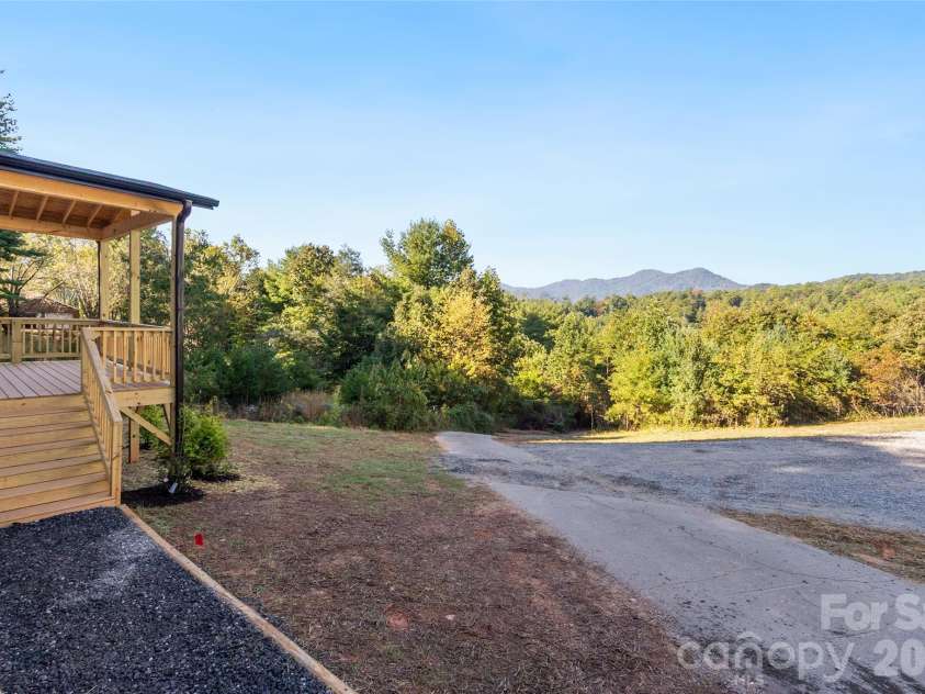 36 Aladdin Drive, Leicester, NC 28748.  MLS# CAR4432075, YatesRealty ID 55351. 