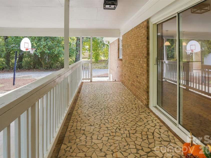 605 Roberts Street, Monroe, NC 28112.  MLS# CAR4431854, YatesRealty ID 55354. 
