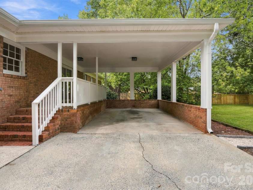 605 Roberts Street, Monroe, NC 28112.  MLS# CAR4431854, YatesRealty ID 55354. 