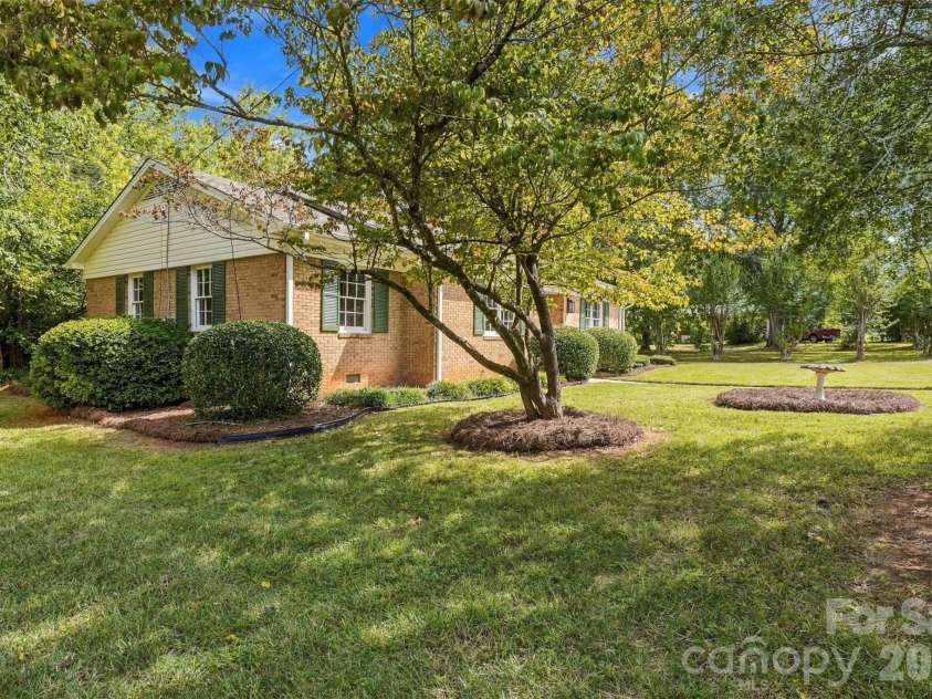 605 Roberts Street, Monroe, NC 28112.  MLS# CAR4431854, YatesRealty ID 55354. 