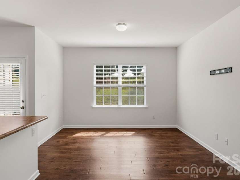 9360 Hamel Street, Charlotte, NC 28215.  MLS# CAR4431926, YatesRealty ID 55355. Dining area