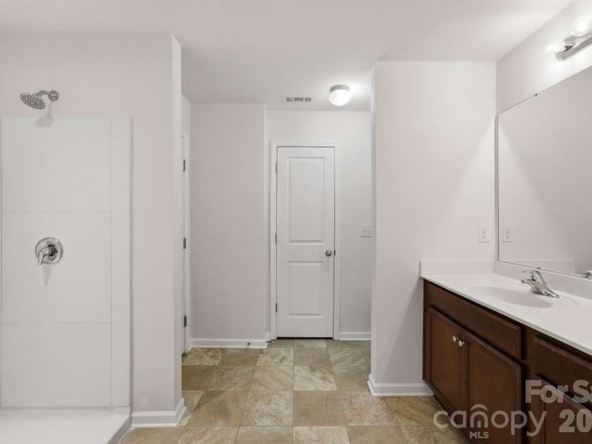 9360 Hamel Street, Charlotte, NC 28215.  MLS# CAR4431926, YatesRealty ID 55355. Primary bath