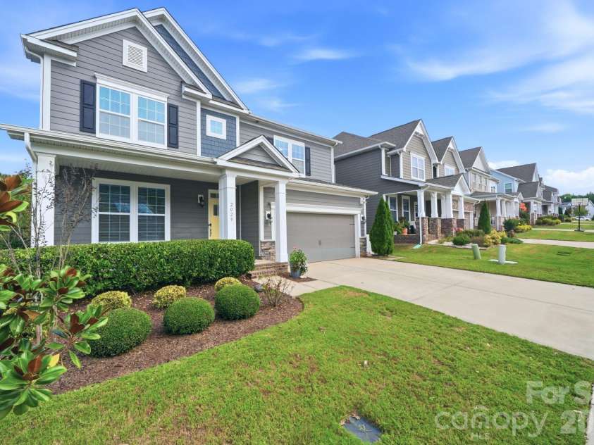 2029 Burton Point Court, Waxhaw, NC 28173.  MLS# CAR4431595, YatesRealty ID 55358. 
