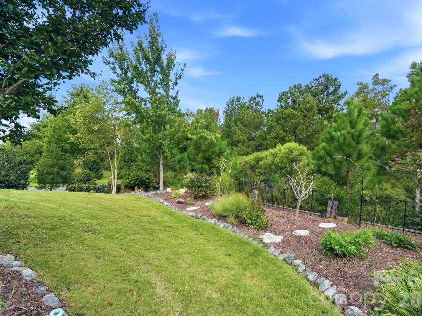 2029 Burton Point Court, Waxhaw, NC 28173.  MLS# CAR4431595, YatesRealty ID 55358. 