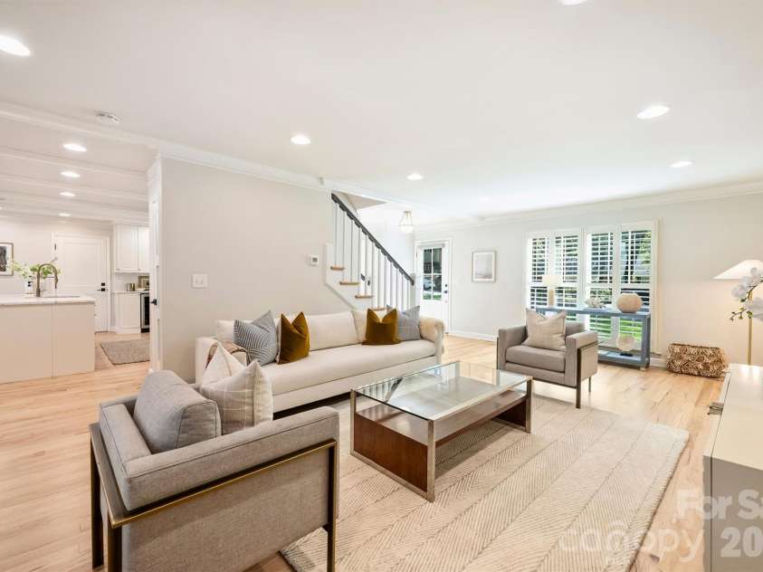 4138 Wall Street, Charlotte, NC 28209.  MLS# CAR4431819, YatesRealty ID 55359. 