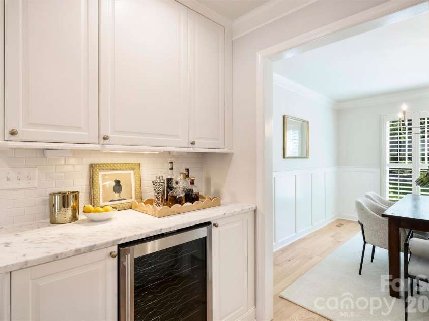 4138 Wall Street, Charlotte, NC 28209.  MLS# CAR4431819, YatesRealty ID 55359. 