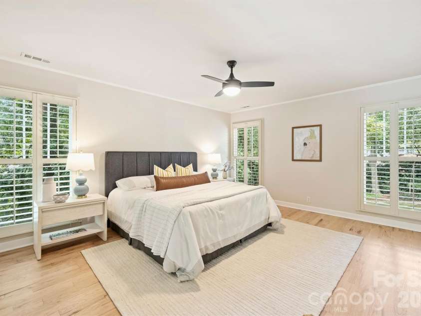 4138 Wall Street, Charlotte, NC 28209.  MLS# CAR4431819, YatesRealty ID 55359. 