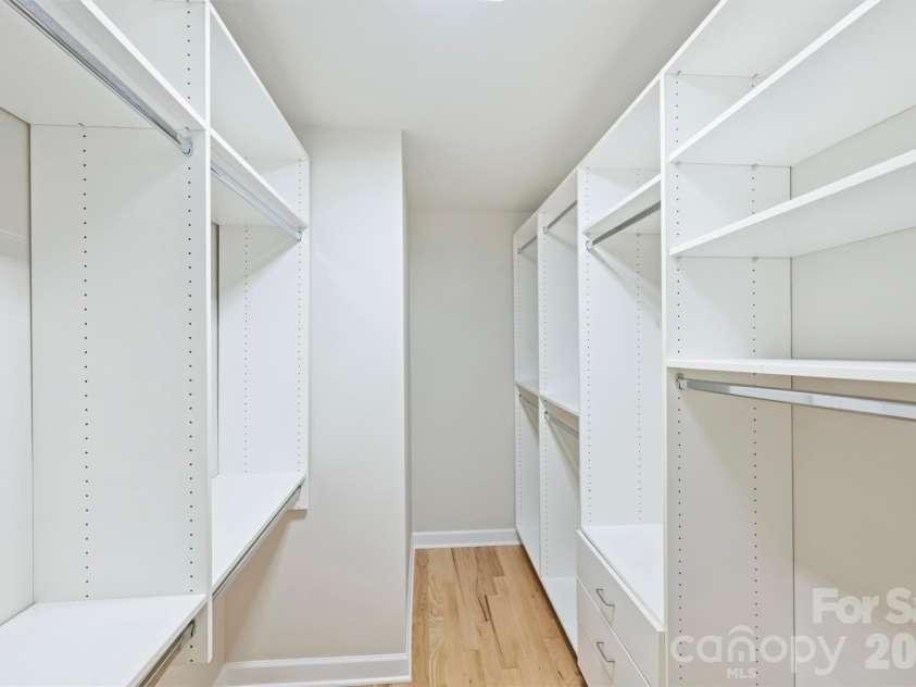 4138 Wall Street, Charlotte, NC 28209.  MLS# CAR4431819, YatesRealty ID 55359. 