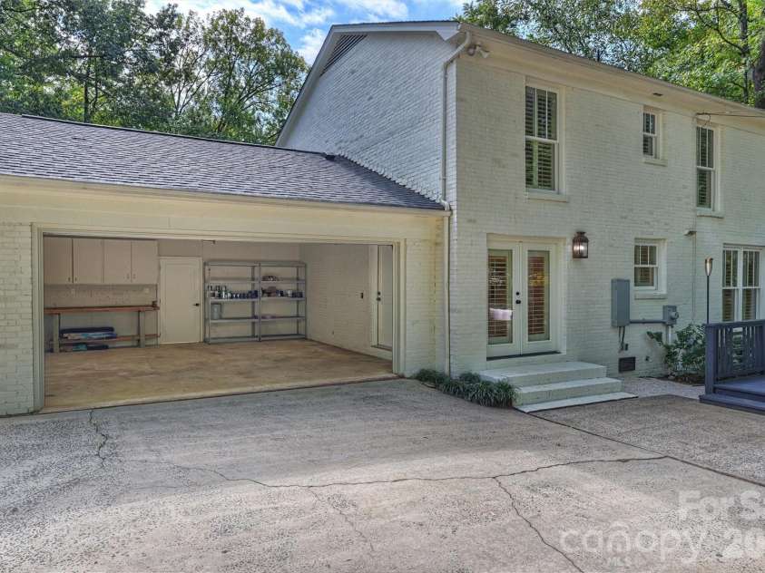 4138 Wall Street, Charlotte, NC 28209.  MLS# CAR4431819, YatesRealty ID 55359. 