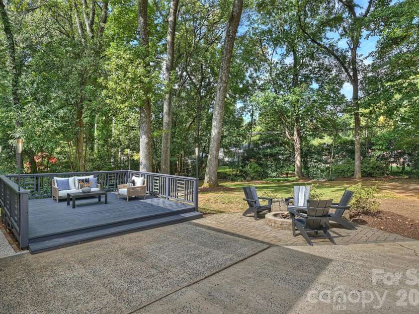 4138 Wall Street, Charlotte, NC 28209.  MLS# CAR4431819, YatesRealty ID 55359. 