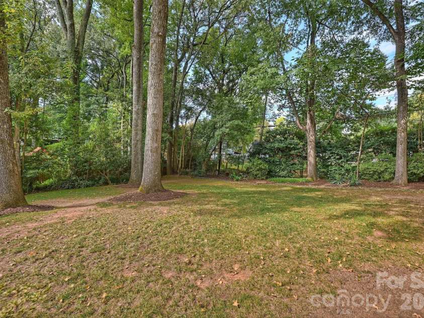 4138 Wall Street, Charlotte, NC 28209.  MLS# CAR4431819, YatesRealty ID 55359. 
