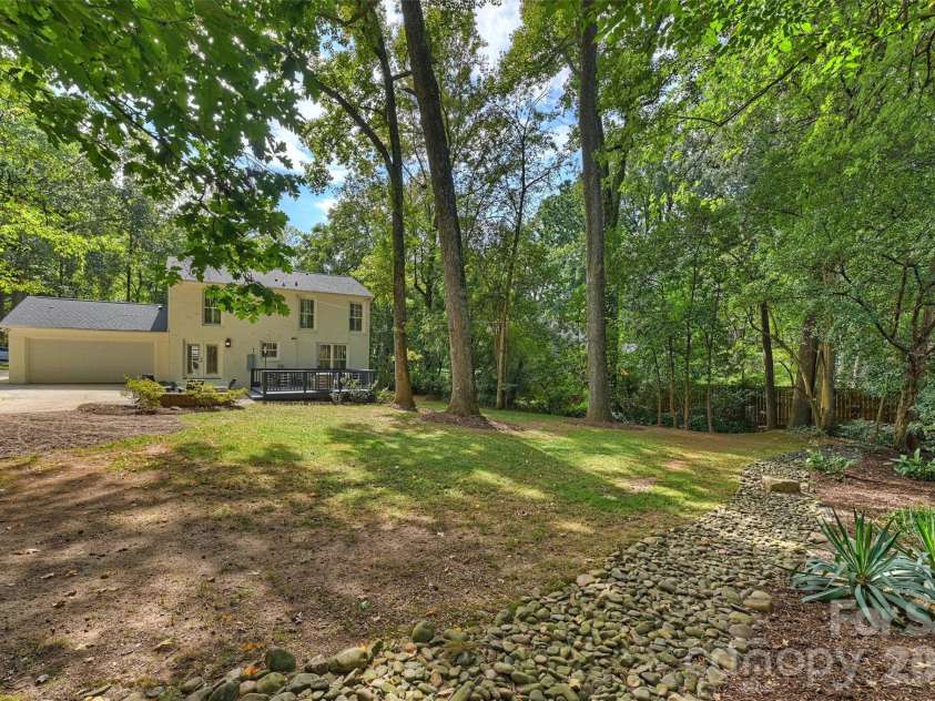 4138 Wall Street, Charlotte, NC 28209.  MLS# CAR4431819, YatesRealty ID 55359. 