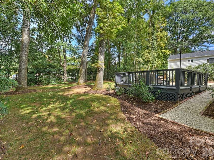 4138 Wall Street, Charlotte, NC 28209.  MLS# CAR4431819, YatesRealty ID 55359. 