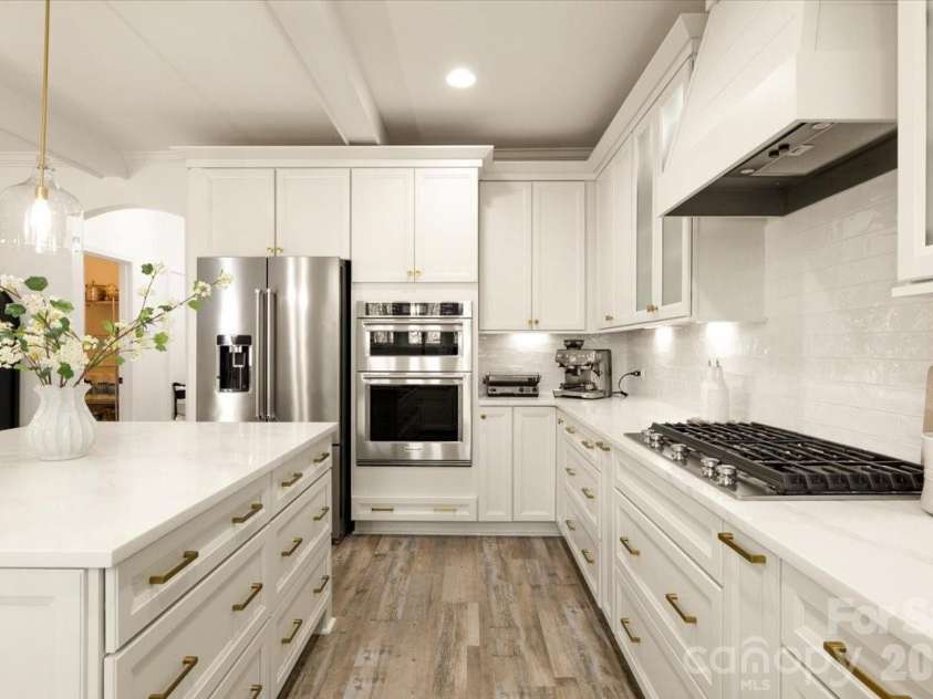 1525 Springfield Drive, Waxhaw, NC 28173.  MLS# CAR4356547, YatesRealty ID 5536. 