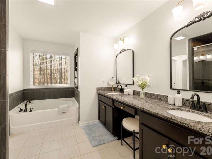 1525 Springfield Drive, Waxhaw, NC 28173.  MLS# CAR4356547, YatesRealty ID 5536. 