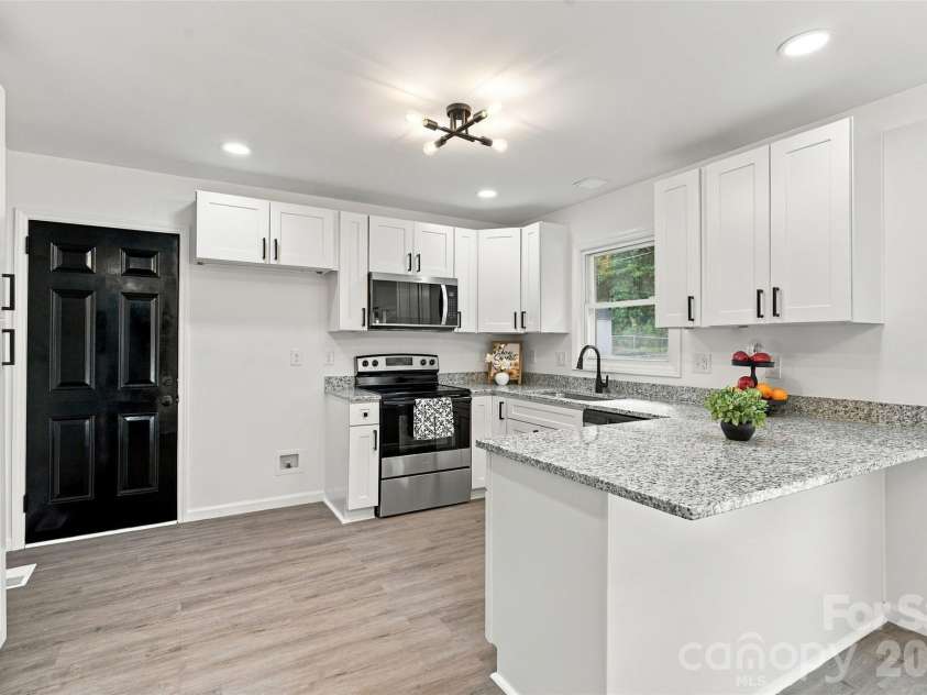 109 Alexis Forest Drive, Stanley, NC 28164.  MLS# CAR4431581, YatesRealty ID 55362. 