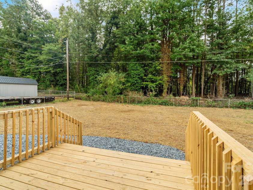 109 Alexis Forest Drive, Stanley, NC 28164.  MLS# CAR4431581, YatesRealty ID 55362. 