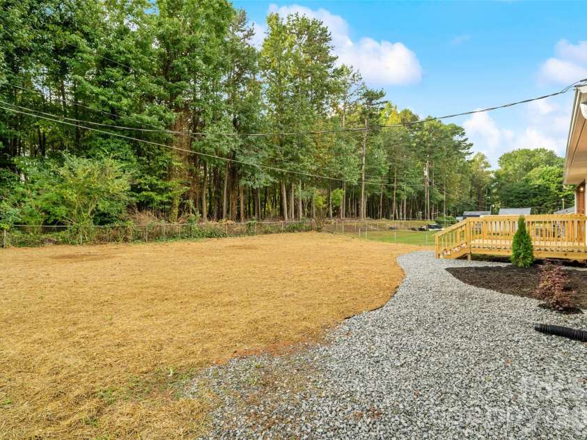 109 Alexis Forest Drive, Stanley, NC 28164.  MLS# CAR4431581, YatesRealty ID 55362. 