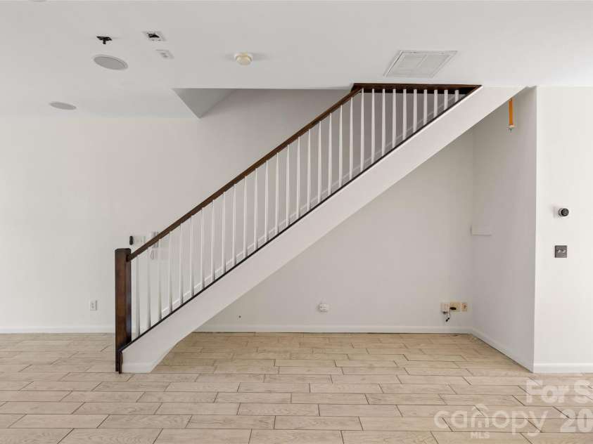 3564 Davidson Street, Charlotte, NC 28205.  MLS# CAR4431533, YatesRealty ID 55363. 