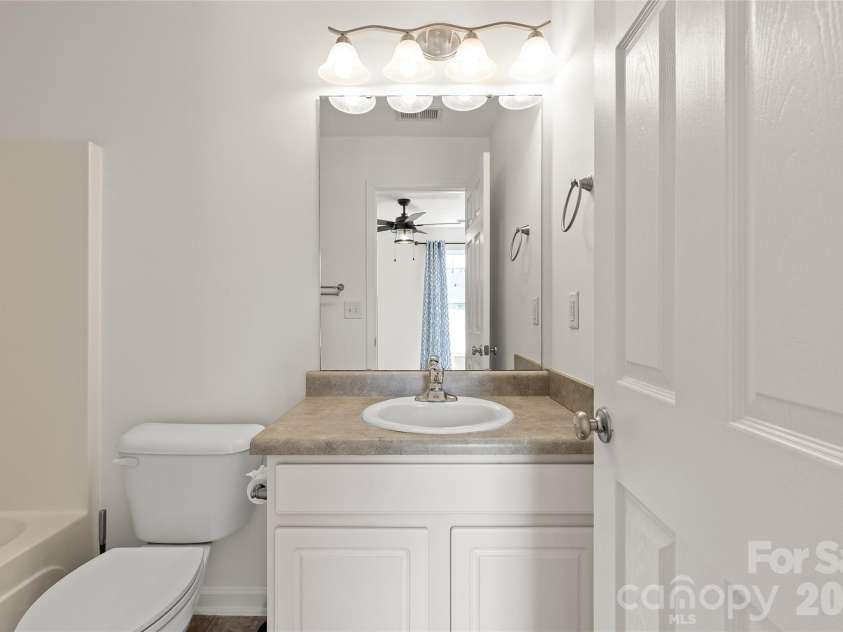 3564 Davidson Street, Charlotte, NC 28205.  MLS# CAR4431533, YatesRealty ID 55363. 