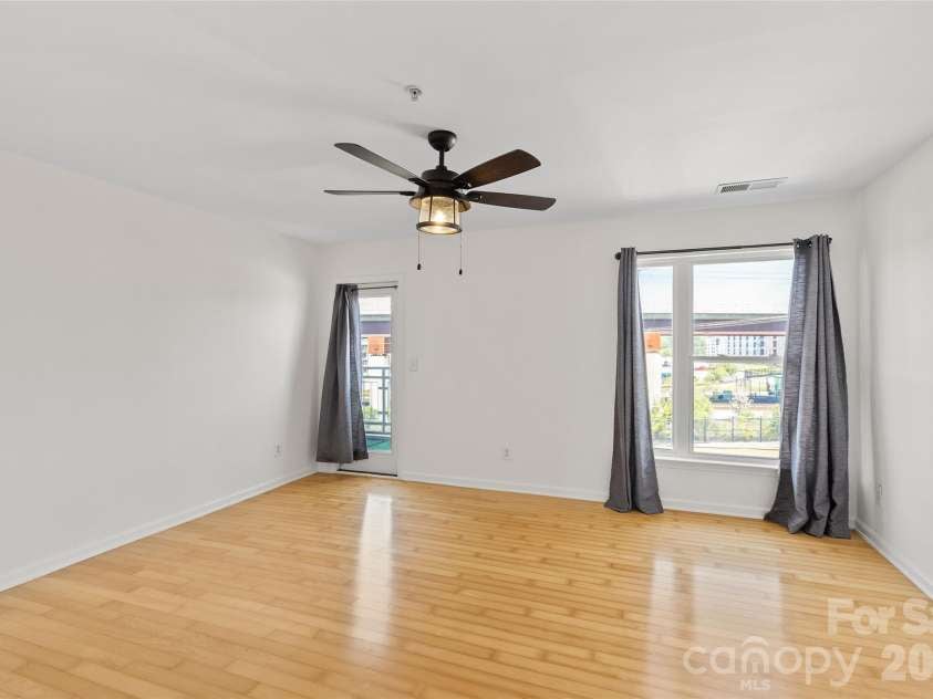 3564 Davidson Street, Charlotte, NC 28205.  MLS# CAR4431533, YatesRealty ID 55363. 