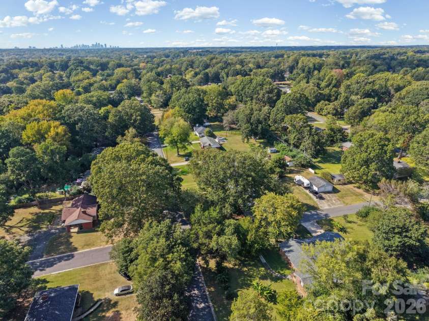 701 Denning Place, Charlotte, NC 28227.  MLS# CAR4431455, YatesRealty ID 55364. 