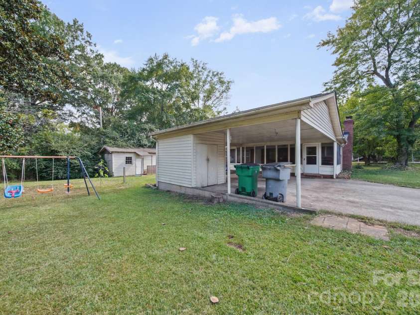 701 Denning Place, Charlotte, NC 28227.  MLS# CAR4431455, YatesRealty ID 55364. 