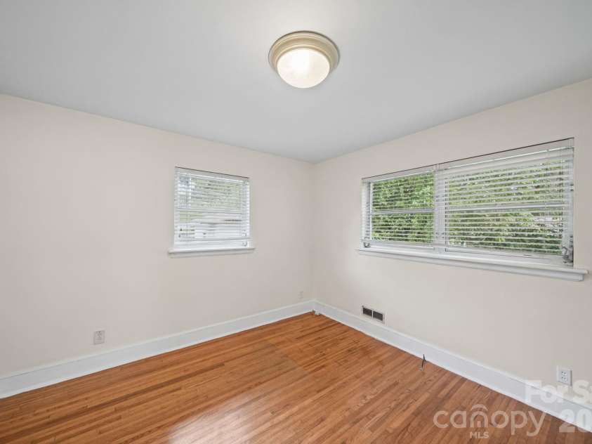 701 Denning Place, Charlotte, NC 28227.  MLS# CAR4431455, YatesRealty ID 55364. 