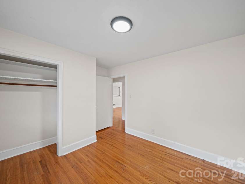 701 Denning Place, Charlotte, NC 28227.  MLS# CAR4431455, YatesRealty ID 55364. 