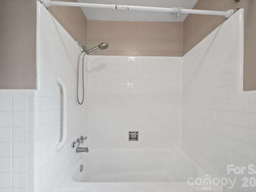 701 Denning Place, Charlotte, NC 28227.  MLS# CAR4431455, YatesRealty ID 55364. 