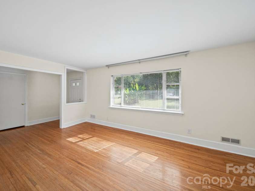 701 Denning Place, Charlotte, NC 28227.  MLS# CAR4431455, YatesRealty ID 55364. 