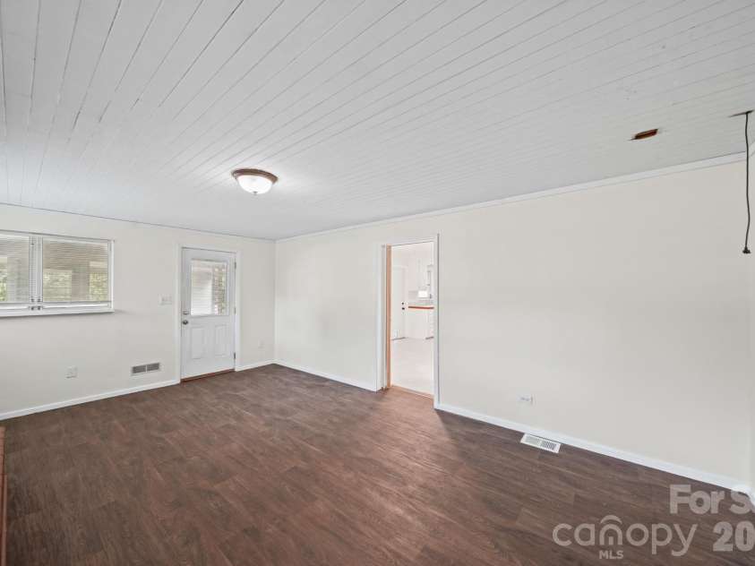 701 Denning Place, Charlotte, NC 28227.  MLS# CAR4431455, YatesRealty ID 55364. 