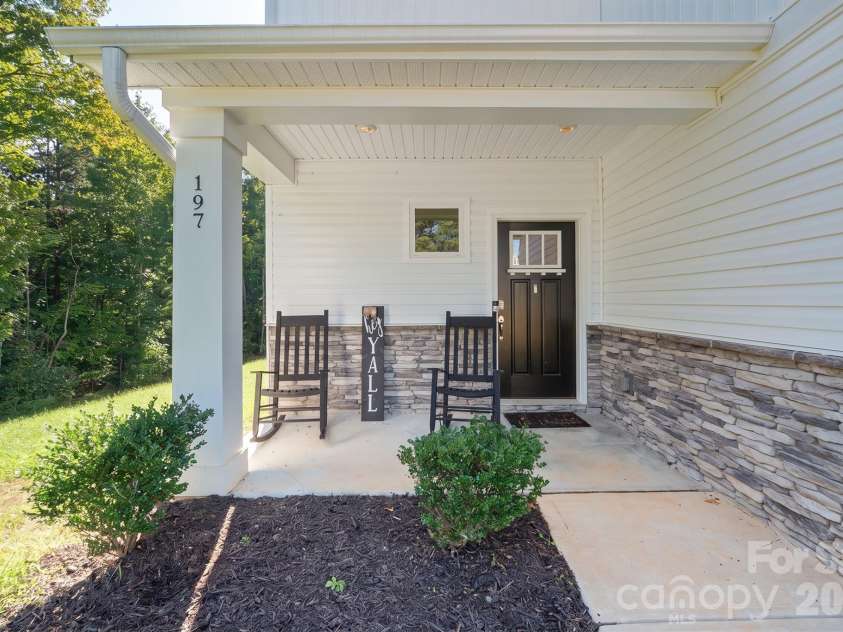 197 Winding Cedar Drive, Statesville, NC 28677.  MLS# CAR4431468, YatesRealty ID 55366. Front Porch
